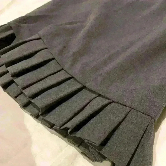 Gray pleated Mini-skirt - Picture 6 of 9